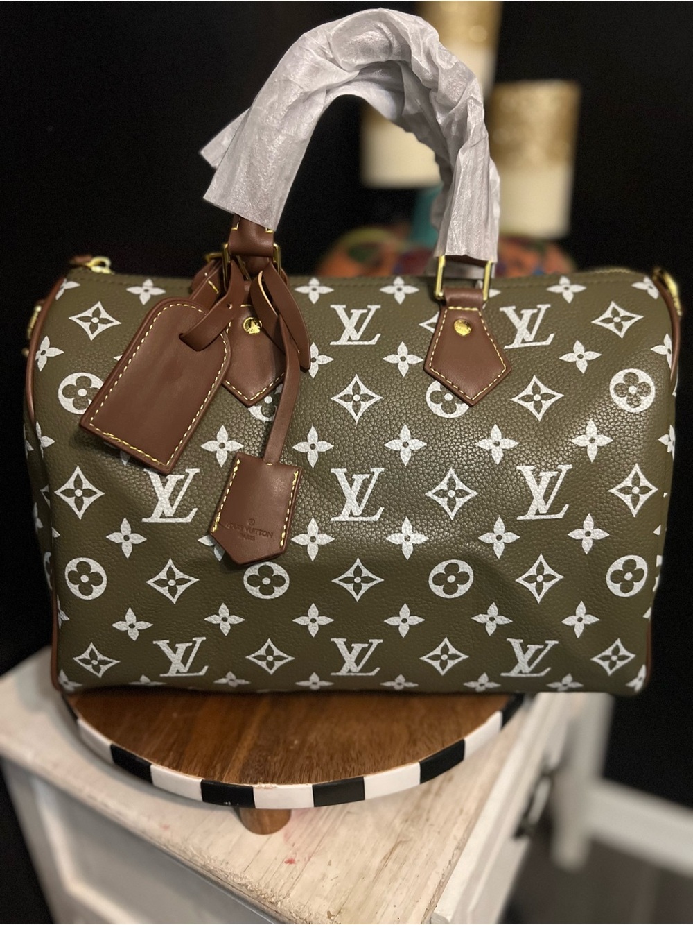 Elegant Fashion Green Monogram Satchel(30) with Pouch - NWOT - Picture 16 of 17